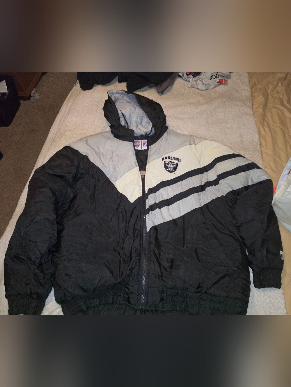 NFL Oakland Raiders Black & Gray Puffer Jacket